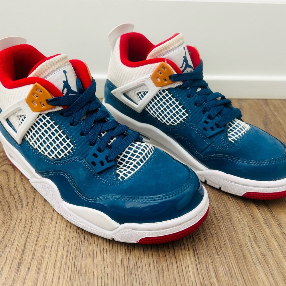 Jordan Kids Retro 4 Messy Room Sneakers in Navy and Red